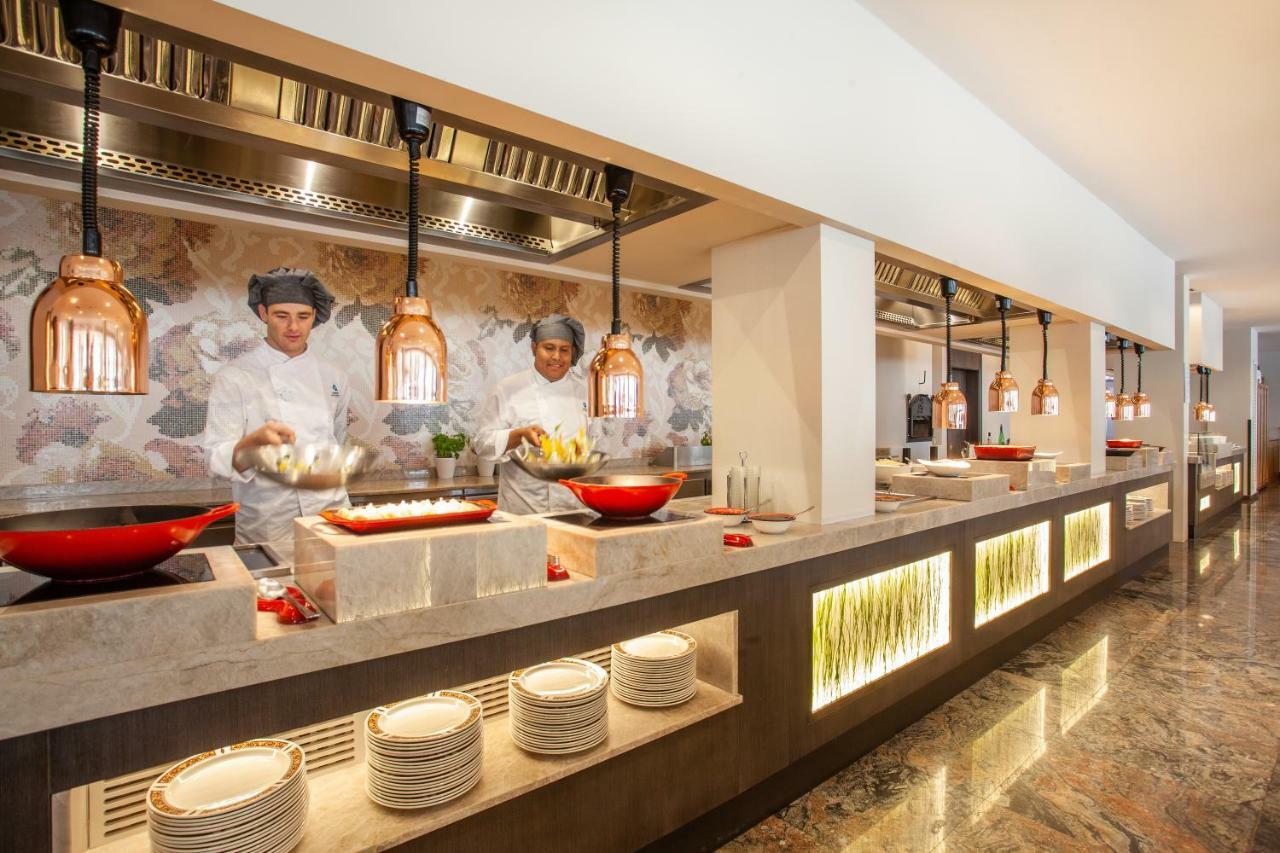 Grupotel Parc Natural & Spa ปลายาเดมูโร ภายนอก รูปภาพ Live Kitchen at The Park, Hyderabad